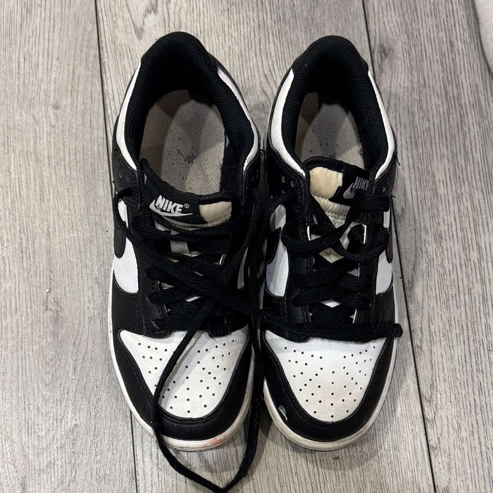 Nike dunks PANDAS Kids Black and White Sneakers 4 youth